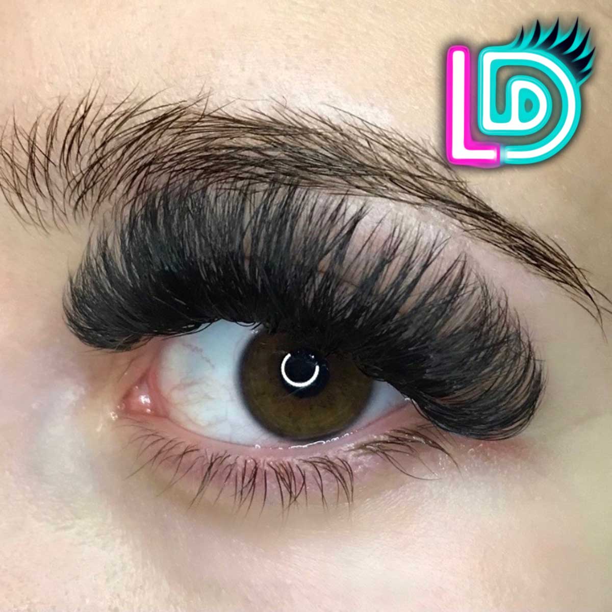 Beautiful and sexy eyelashes, made in the best and luxurious salon in las vegas