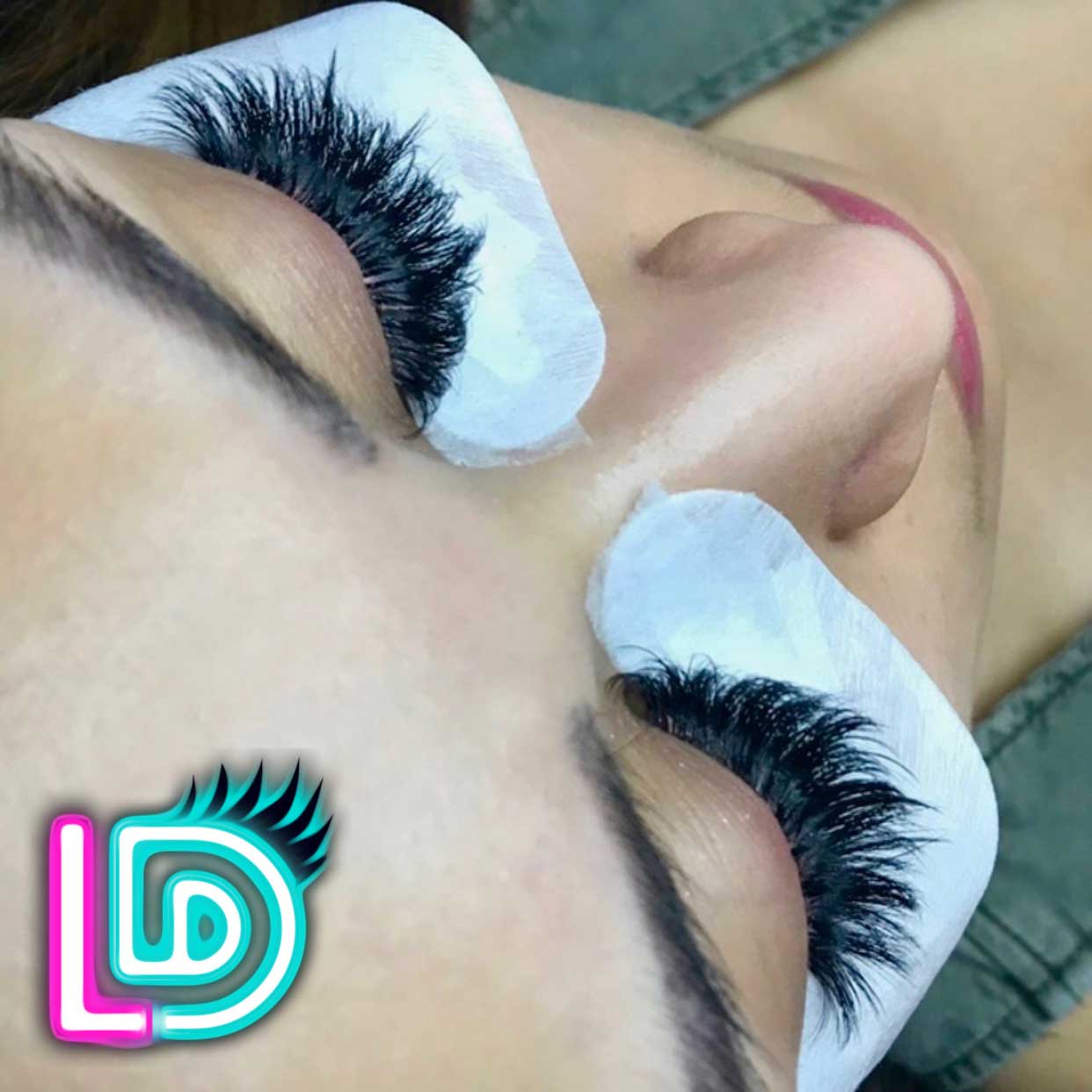 Beautiful eyelashes, made in the best and most luxurious salon in las vegas